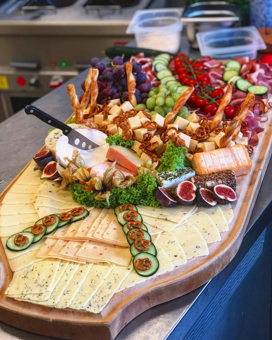 Cold-cuts and cheese platter from the Wagner kitchen